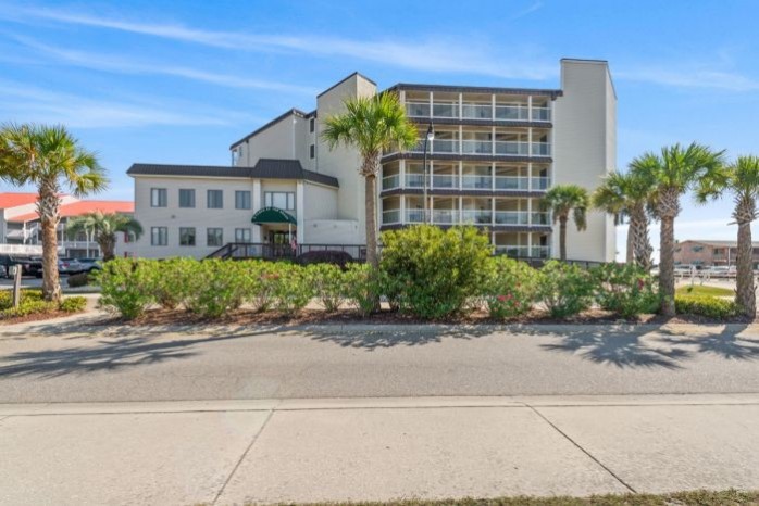 A PLACE AT THE BEACH WINDY HILL | Windy Hill Ocean Front | Elliott ...