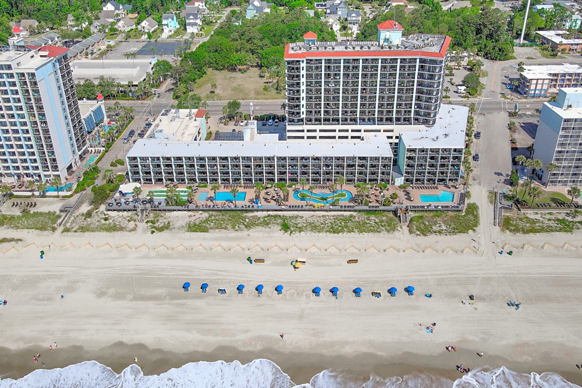 human chess - Picture of Compass Cove Oceanfront Resort, Myrtle